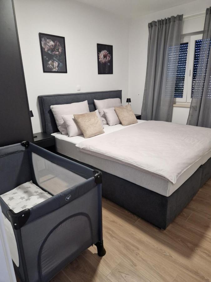 Deluxe Apartment Mila نين المظهر الخارجي الصورة