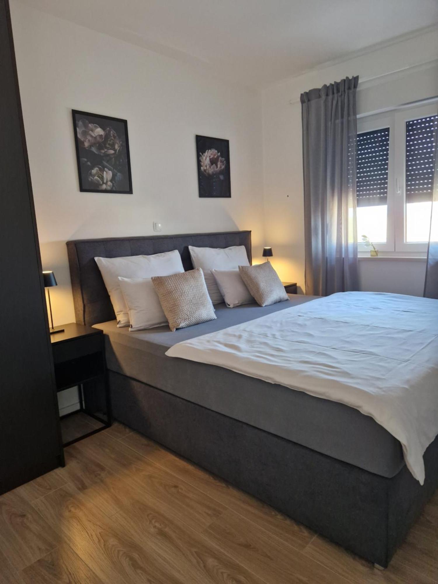 Deluxe Apartment Mila نين المظهر الخارجي الصورة